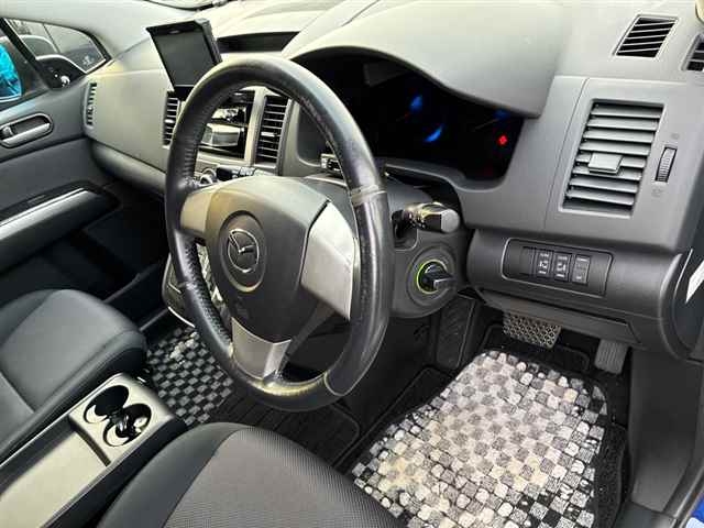 MAZDA MPV