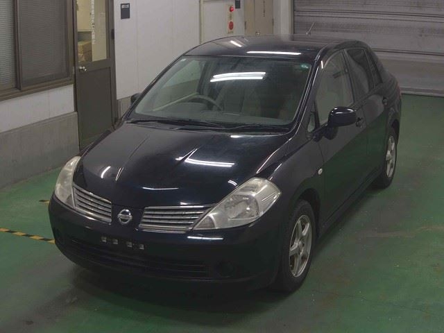NISSAN TIIDA LATIO