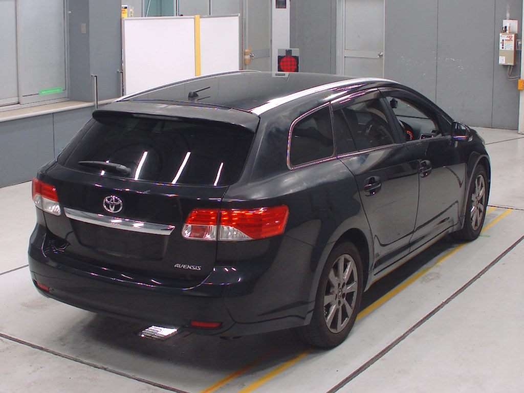 TOYOTA AVENSIS