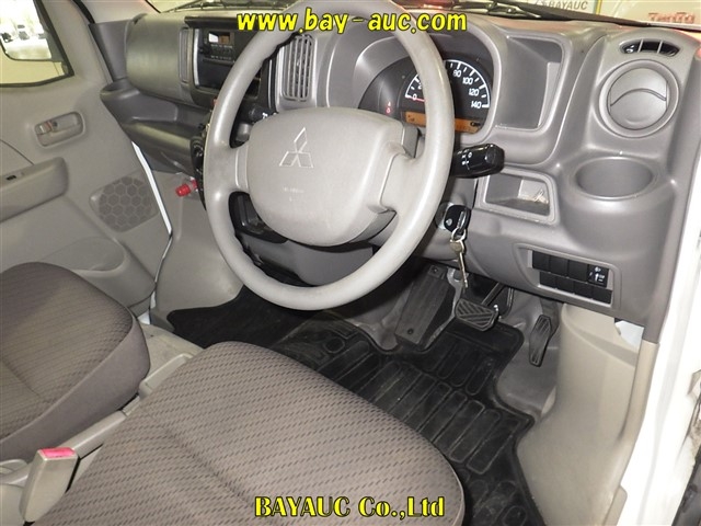 MITSUBISHI MINICAB