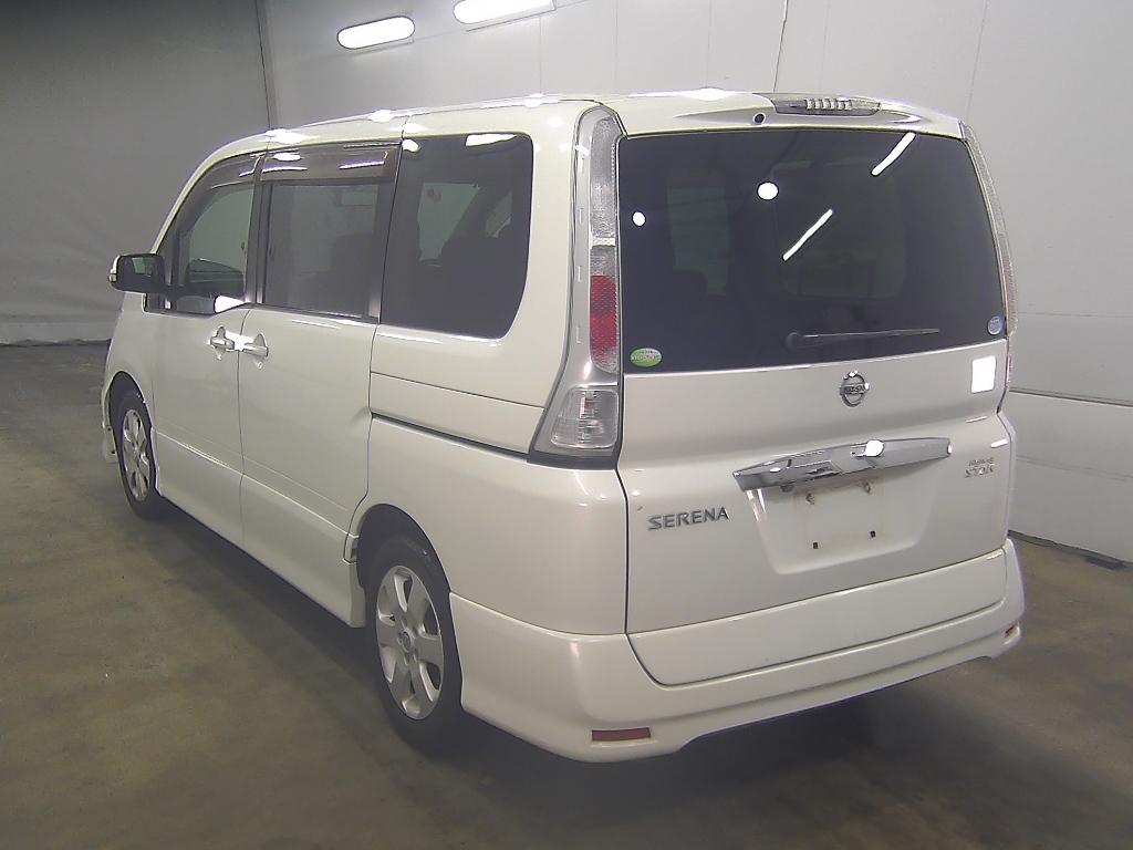 NISSAN SERENA