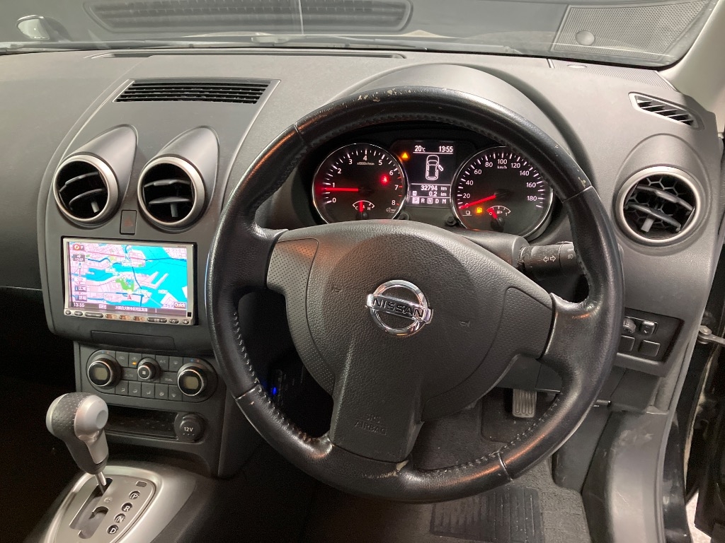 NISSAN DUALIS