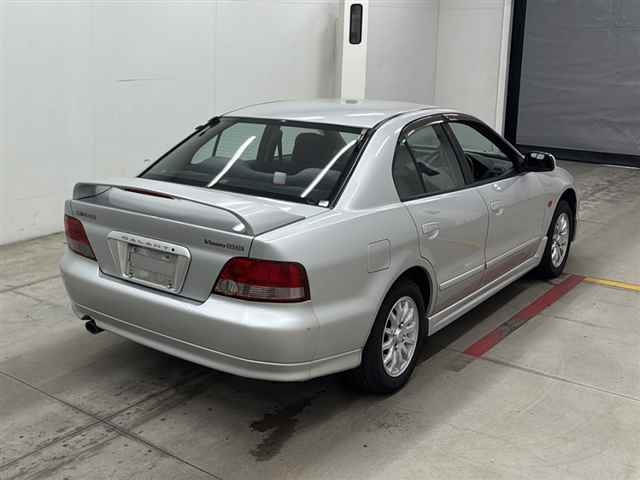 MITSUBISHI GALANT