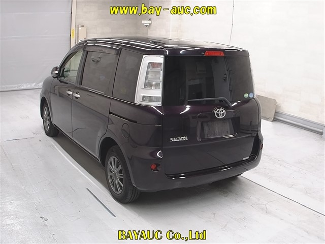 TOYOTA SIENTA