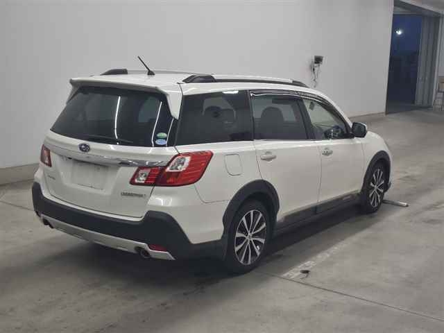 SUBARU EXIGA CROSSOVER 7