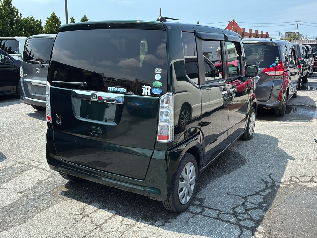 HONDA N-BOX