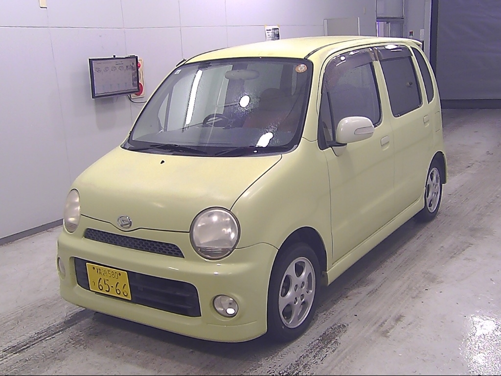 DAIHATSU MOVE LATTE