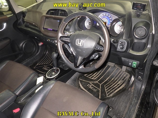 HONDA FIT SHUTTLE