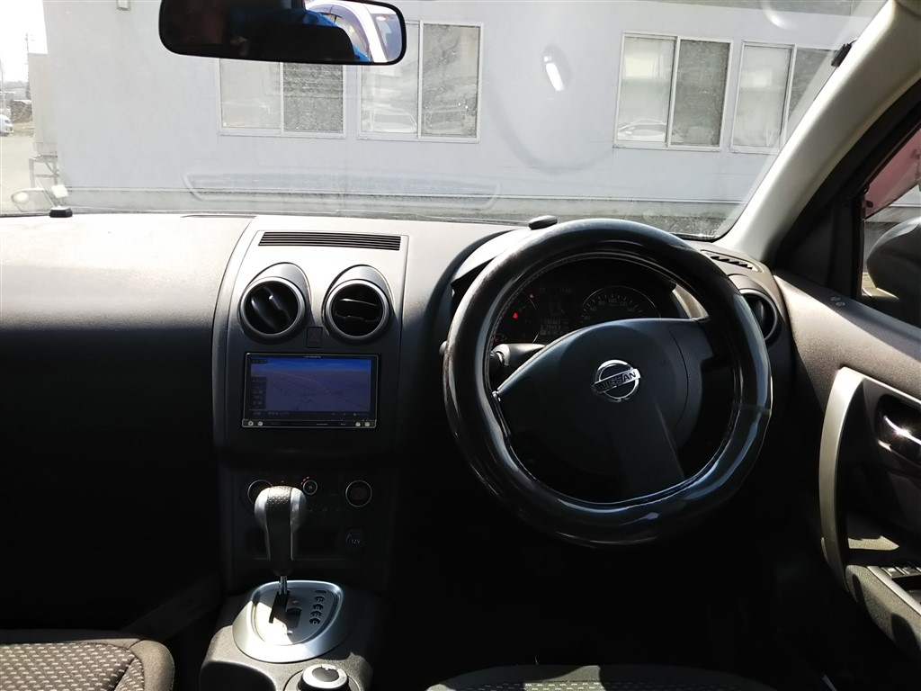 NISSAN DUALIS