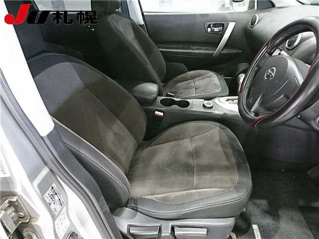 NISSAN DUALIS