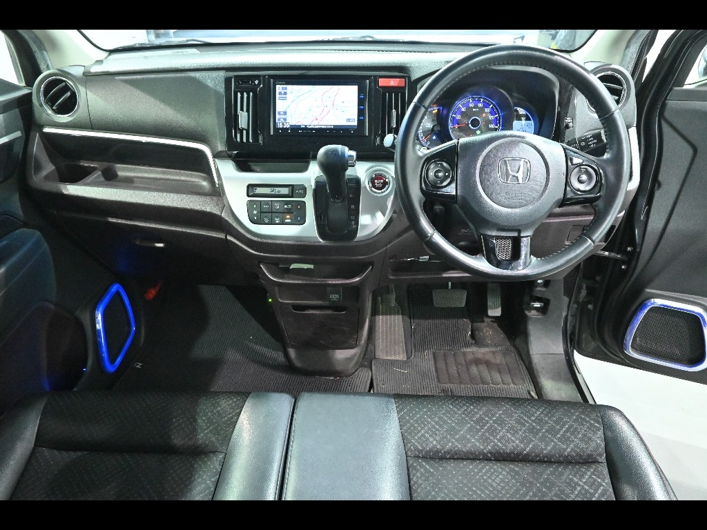 HONDA N-WGN