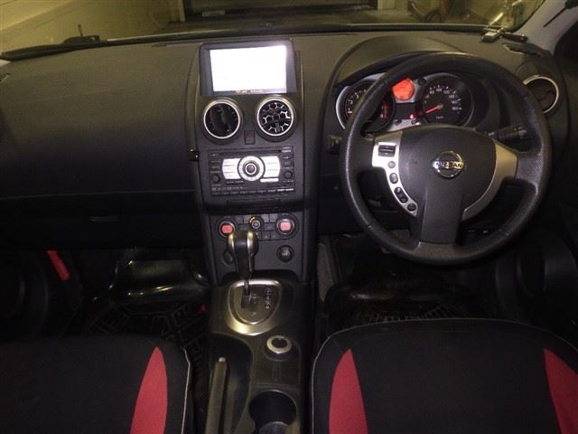 NISSAN DUALIS