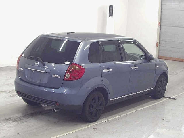 MAZDA VERISA