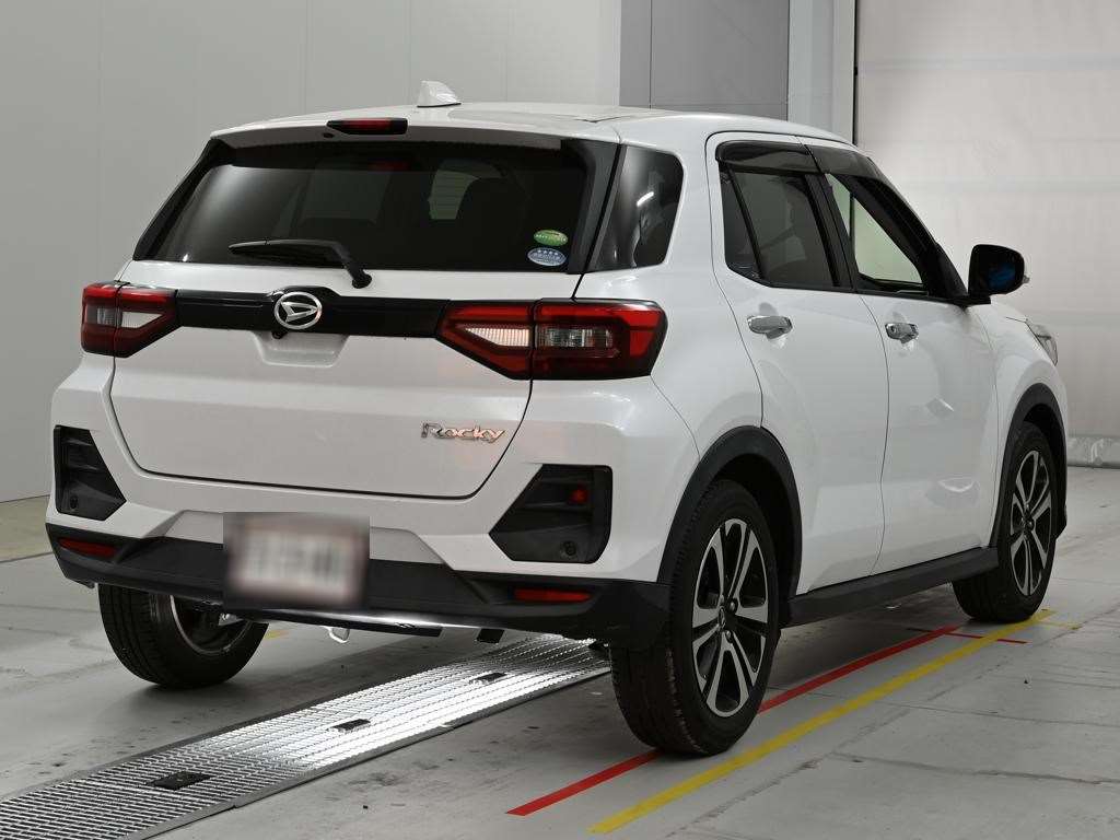 DAIHATSU ROCKY
