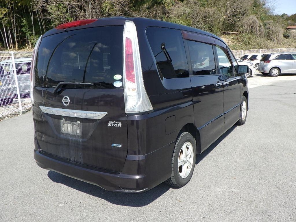 NISSAN SERENA