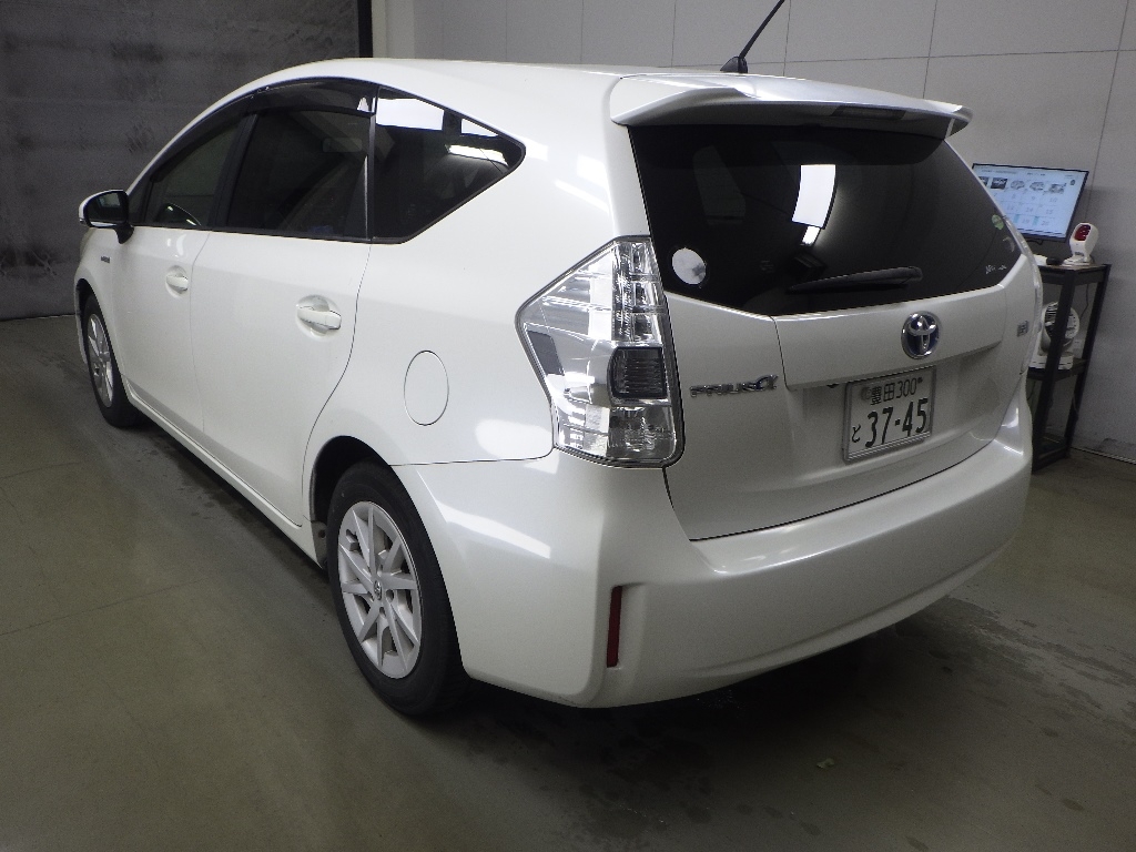 TOYOTA PRIUS ALPHA