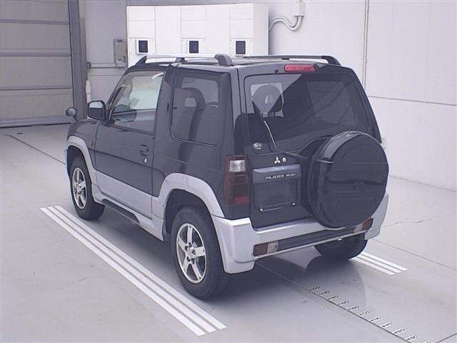 MITSUBISHI PAJERO MINI