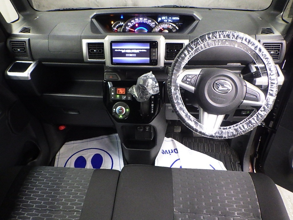 DAIHATSU WAKE