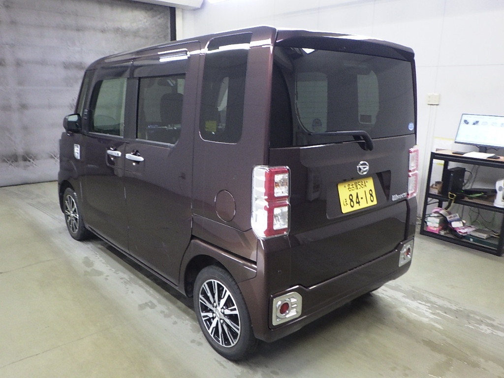 DAIHATSU WAKE