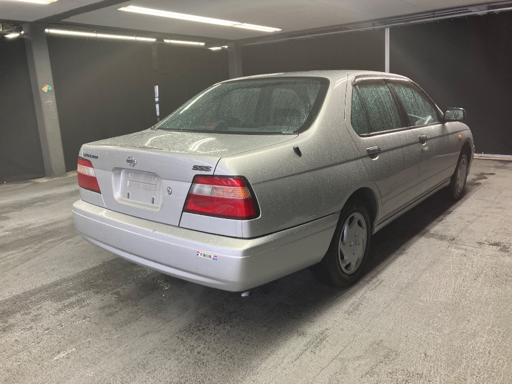 NISSAN BLUEBIRD