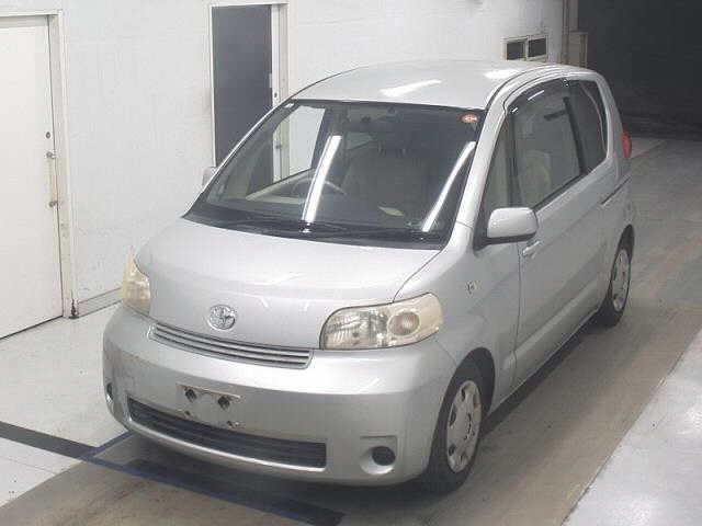TOYOTA PORTE