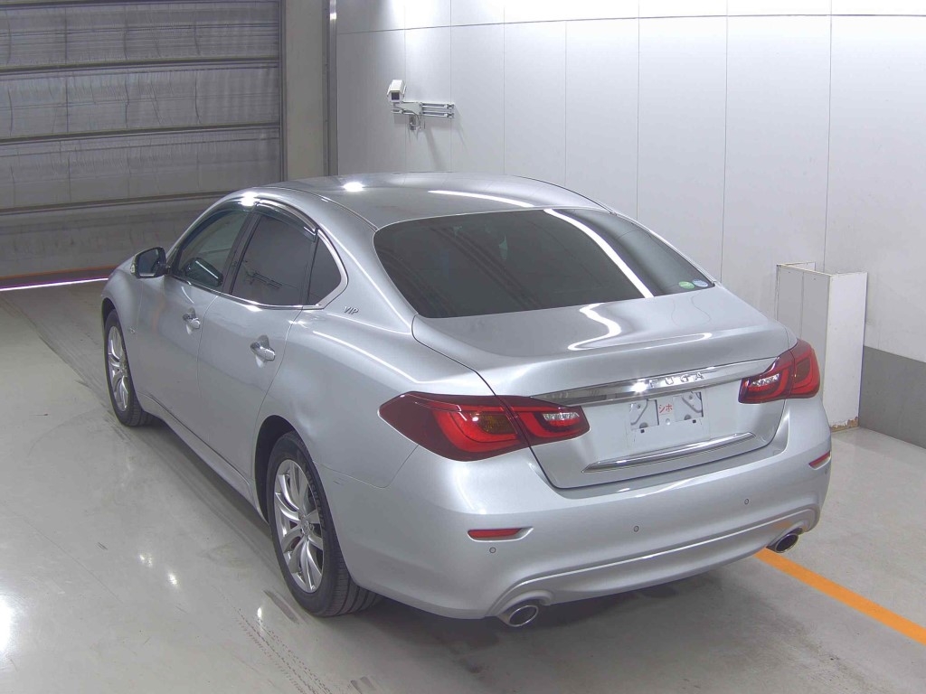 NISSAN FUGA