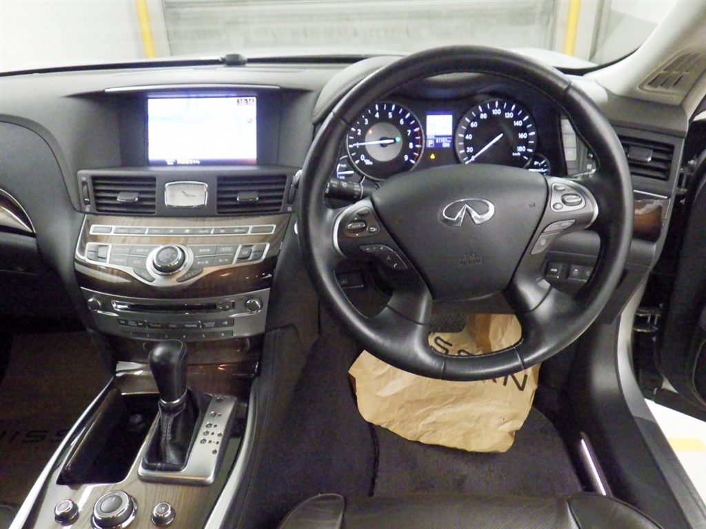 NISSAN FUGA
