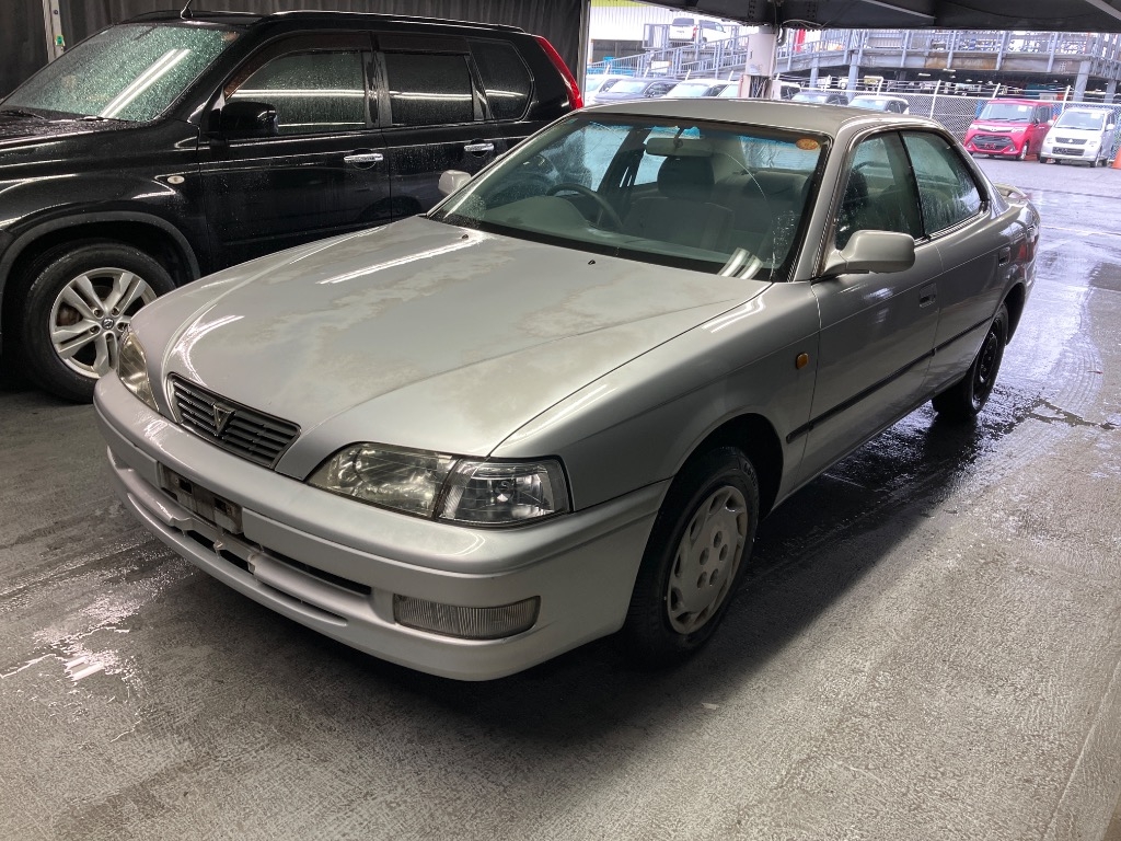 TOYOTA VISTA