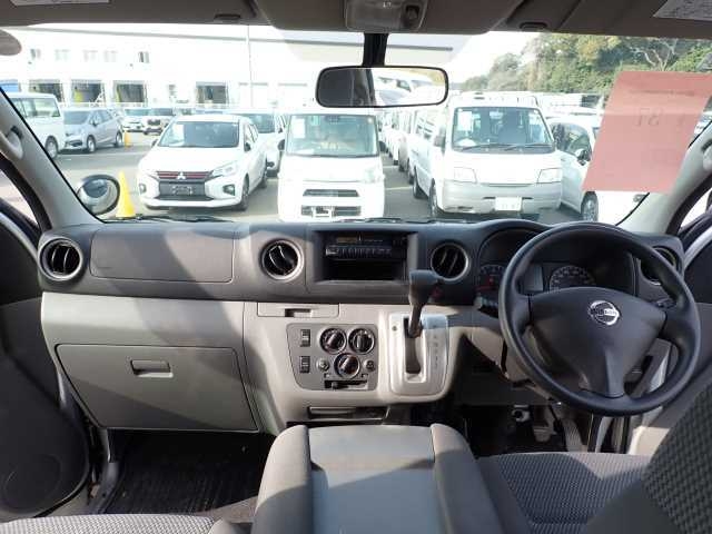 NISSAN NV350 CARAVAN