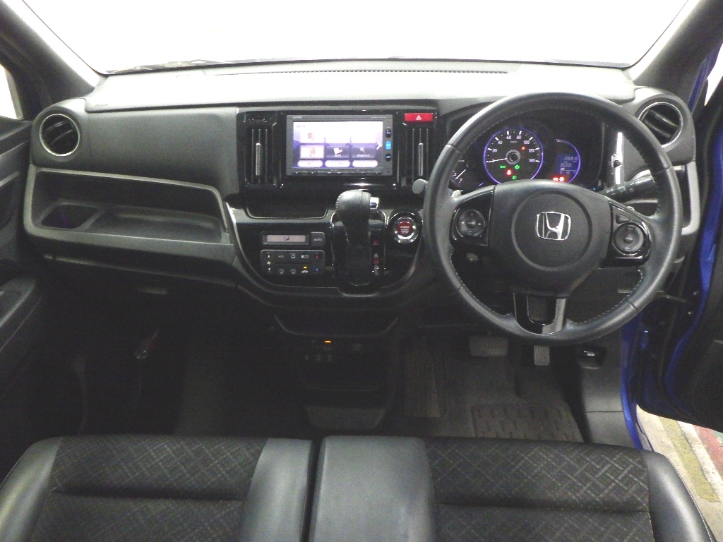 HONDA N-WGN