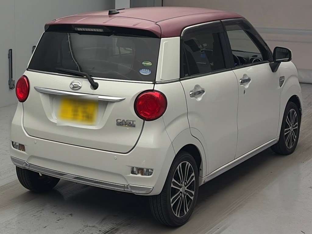 DAIHATSU CAST