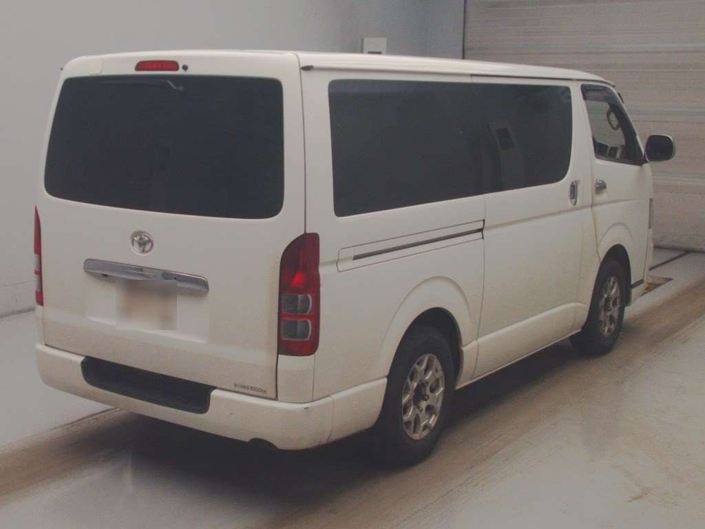 TOYOTA REGIUS ACE