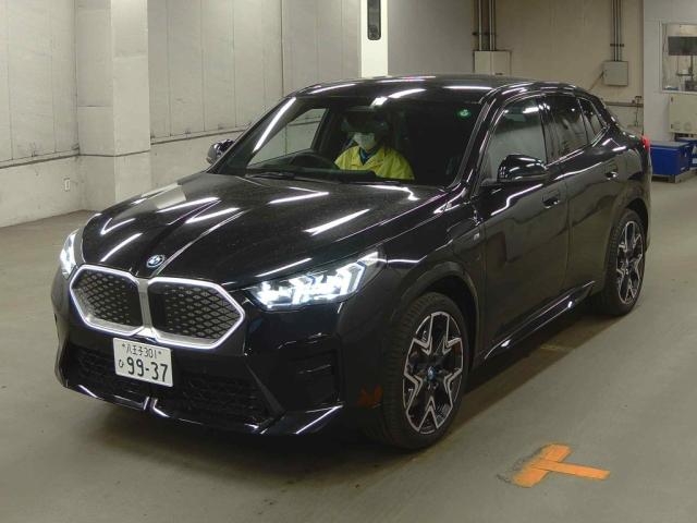BMW IX2