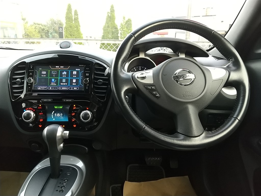 NISSAN JUKE