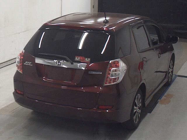 HONDA FIT SHUTTLE