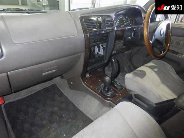 TOYOTA HILUX SURF