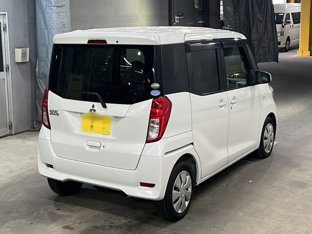 MITSUBISHI EK SPACE