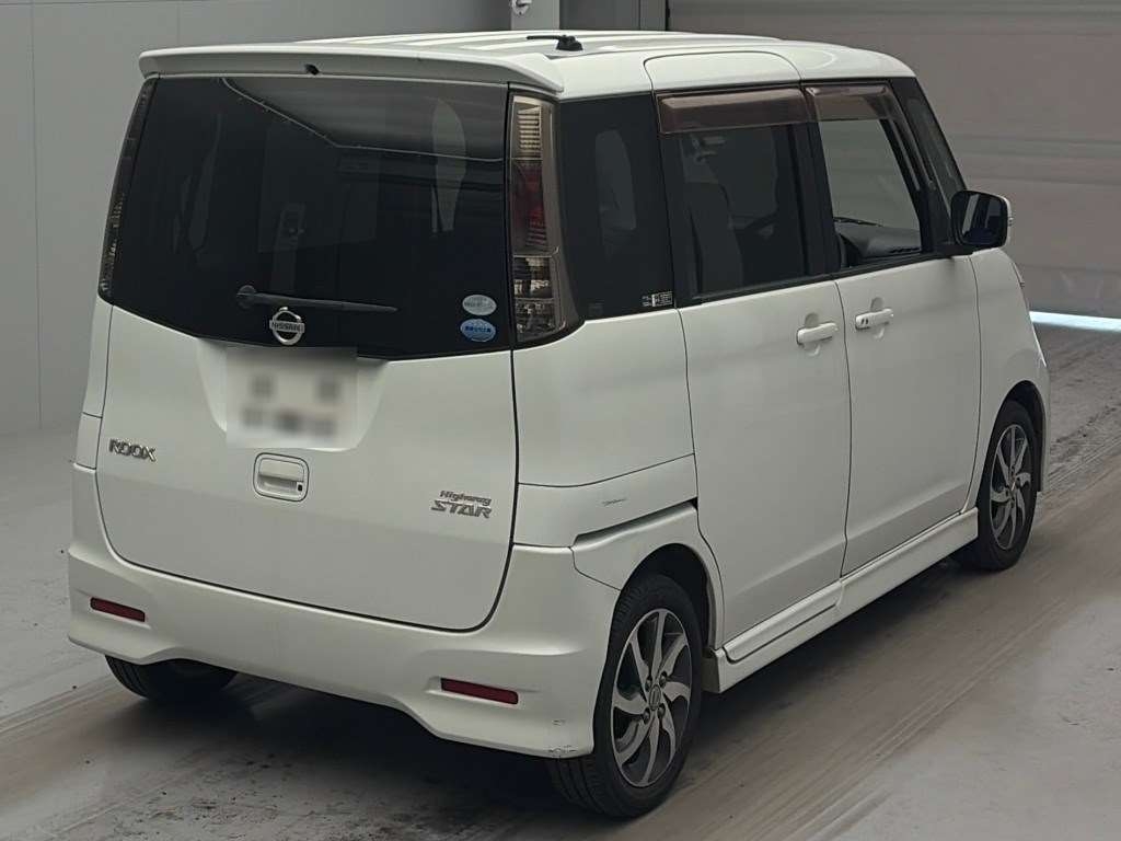 NISSAN ROOX