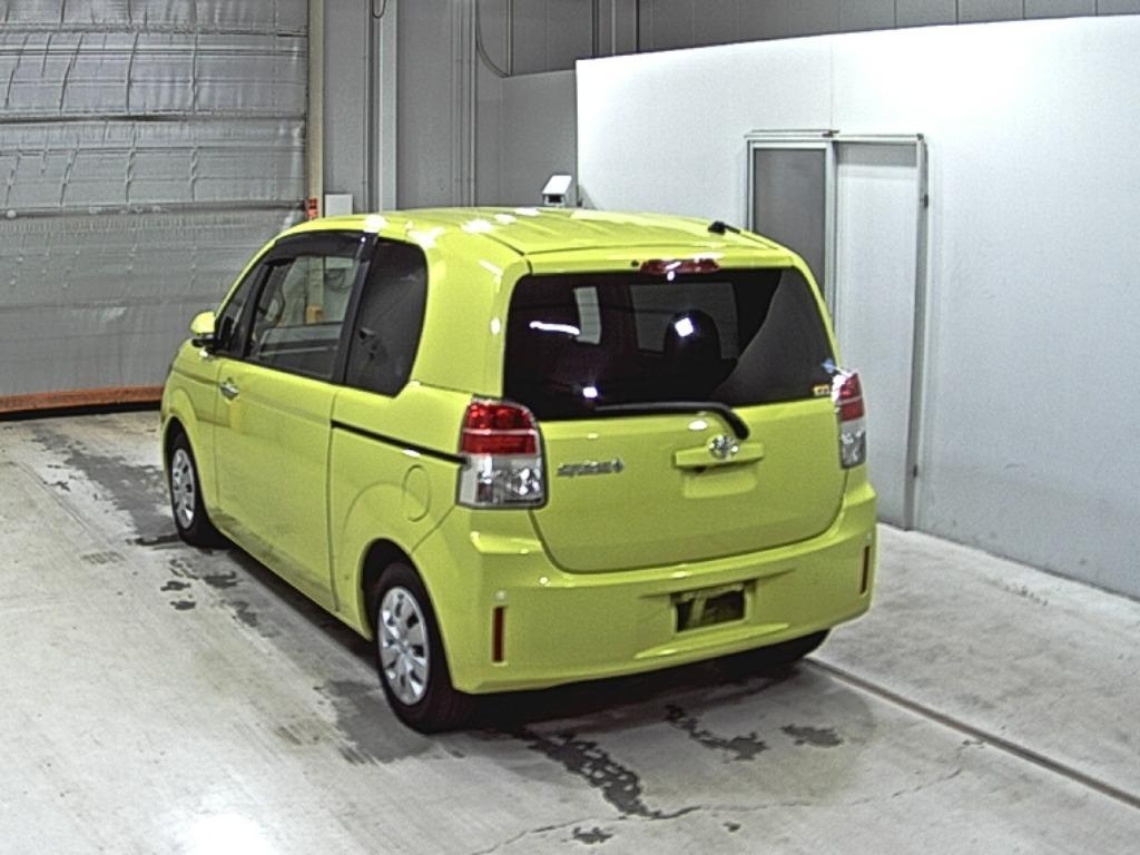 TOYOTA SPADE