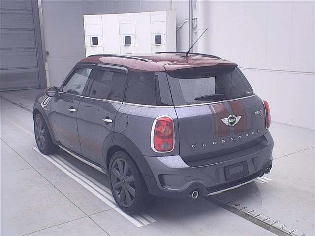 MINI CROSSOVER