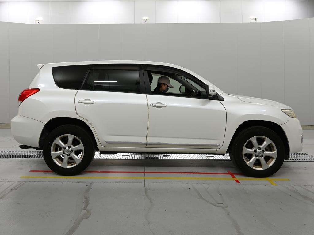 TOYOTA VANGUARD