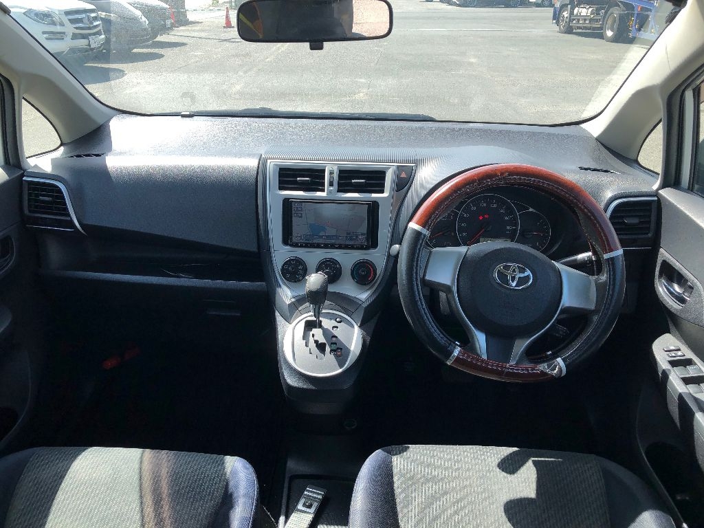 TOYOTA RACTIS
