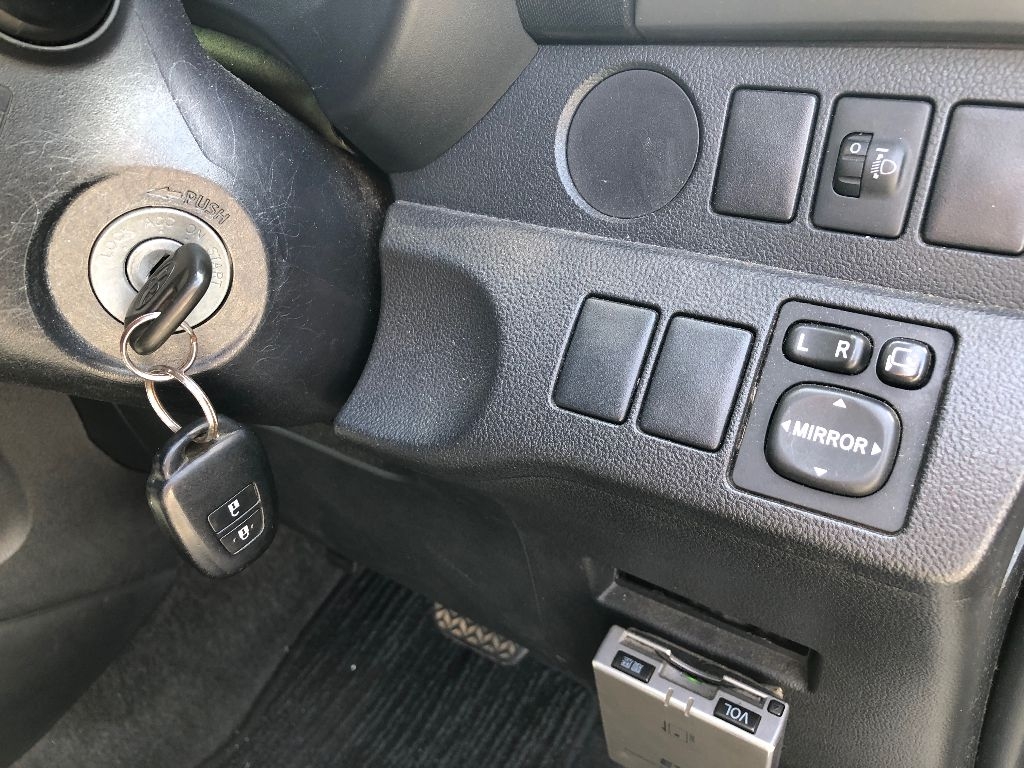 TOYOTA RACTIS