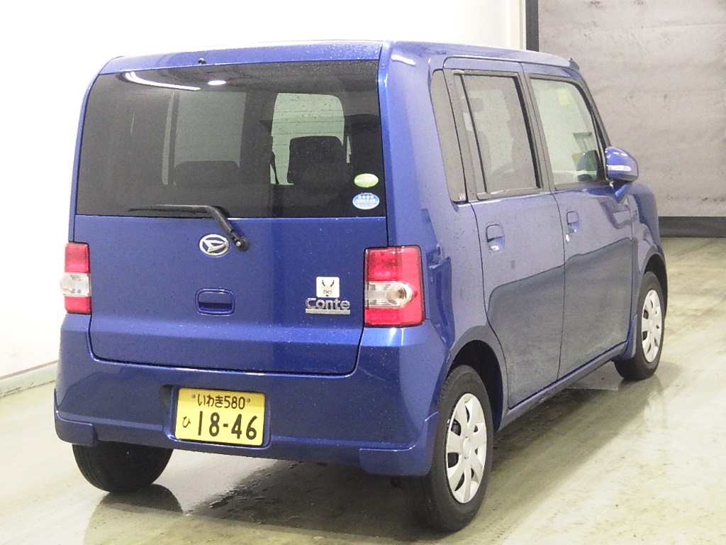 DAIHATSU MOVE CONTE