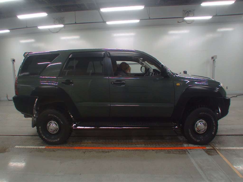 TOYOTA HILUX SURF