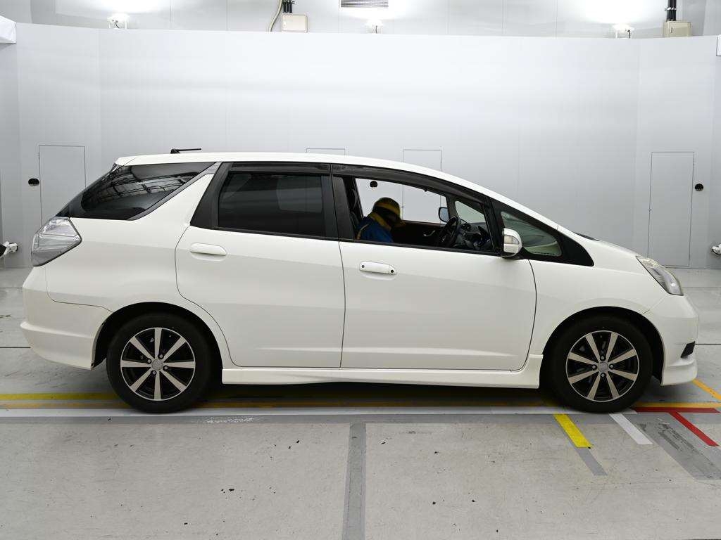 HONDA FIT SHUTTLE