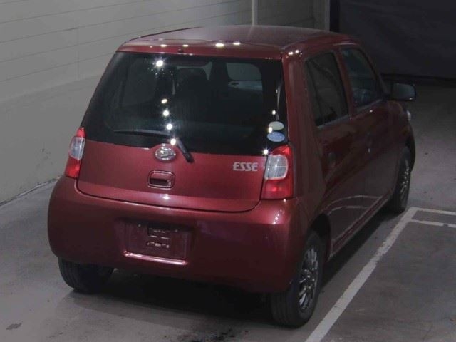 DAIHATSU ESSE