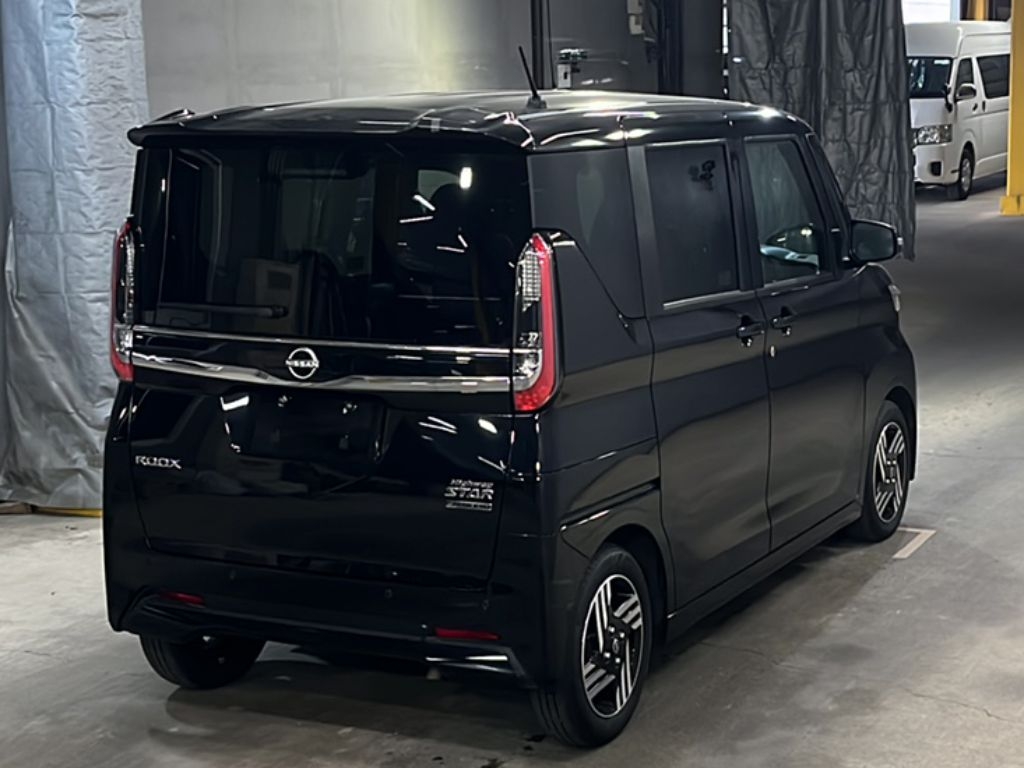 NISSAN ROOX