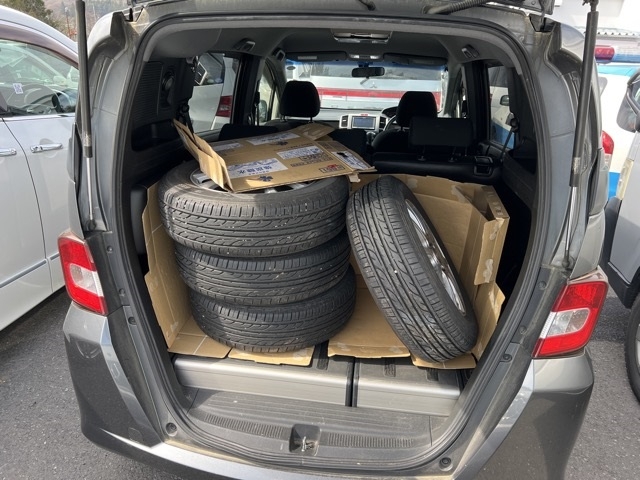 HONDA FREED SPIKE