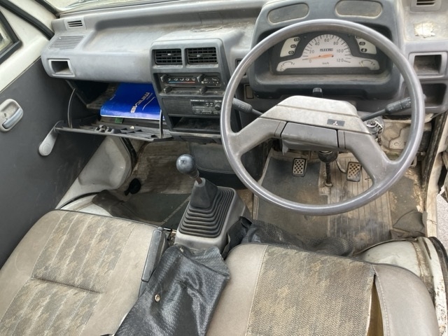 MITSUBISHI MINICAB